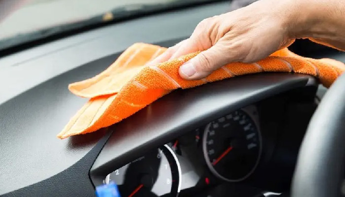 واکس داشبورد بهتر است یا اسپری
